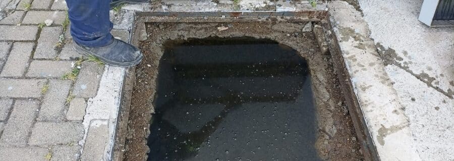 Descubra as vantagens da limpa fossa em Porto Alegre com preço fechado ou por volume e escolha a melhor opção para seu orçamento.