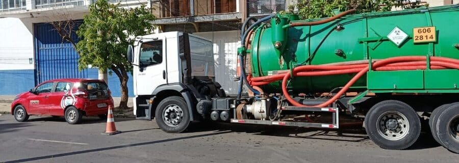 Desentupidora em Porto Alegre com soluções residenciais, comerciais e industriais. Atendimento 24h, e orçamento grátis.