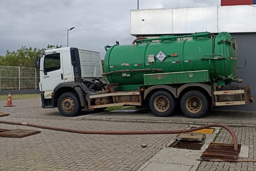 Desentupidora emergência em Porto Alegre com atendimento 24h rápido e seguro para residências, condomínios e empresas.