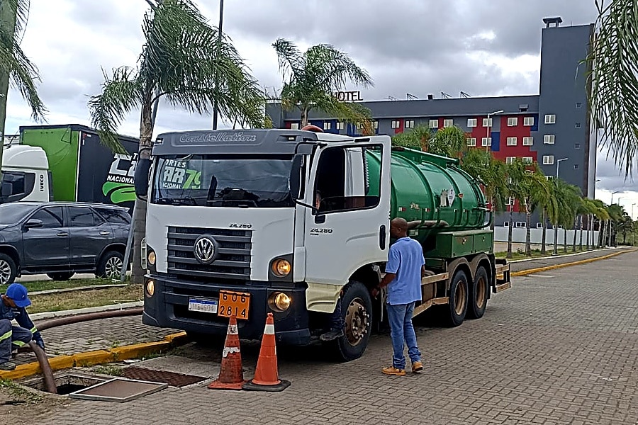 Limpeza de rede de esgoto em Porto Alegre: entenda como funciona, quando fazer e por que o preventivo evita danos e reduz custos.